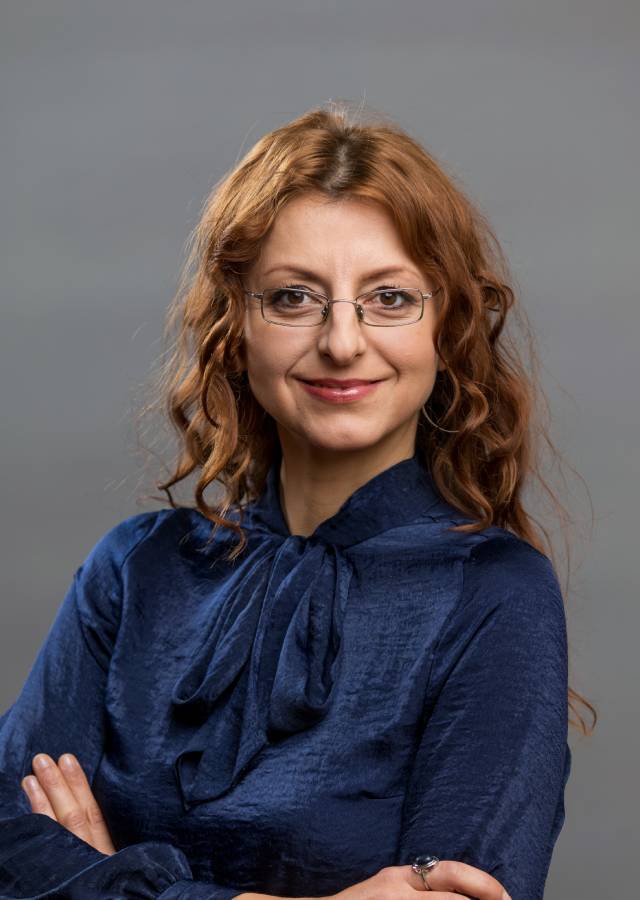 Наташа Поповић